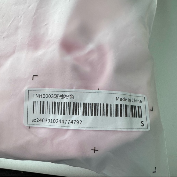 🔹5/$25🔹 SHEIN NEW IN BAG Pink Round Neck Short Sleeve T-Shirt. Size Small - Picture 5 of 9